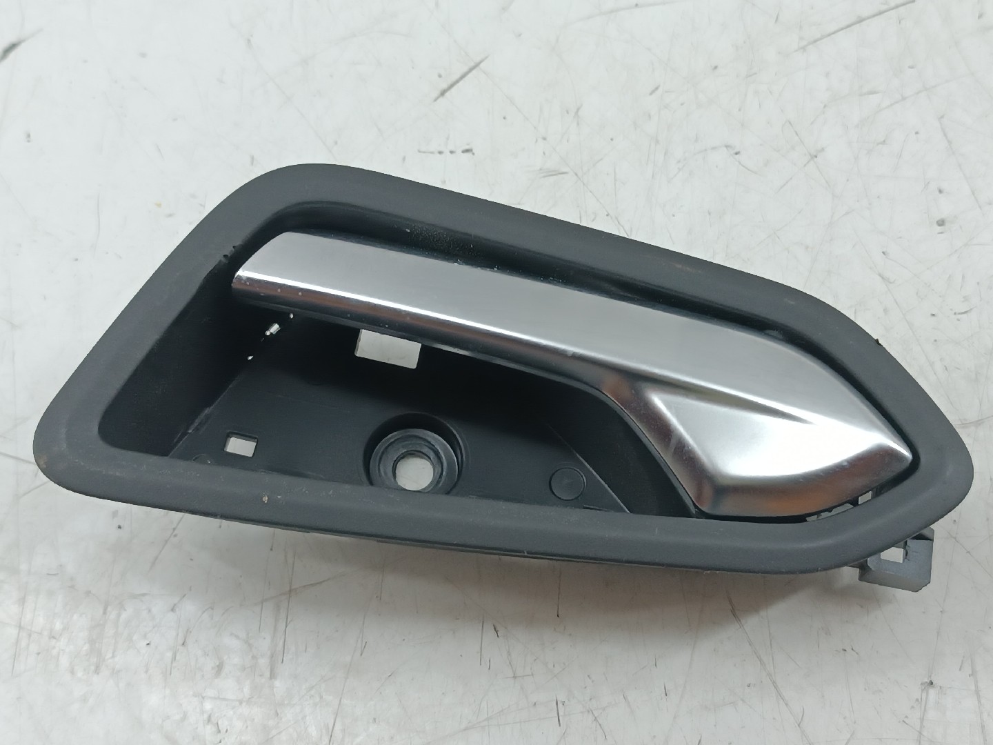 Puxador Interior Porta Tras Esquerdo RENAULT CLIO V (BF_) | 19 -  Imagem-3