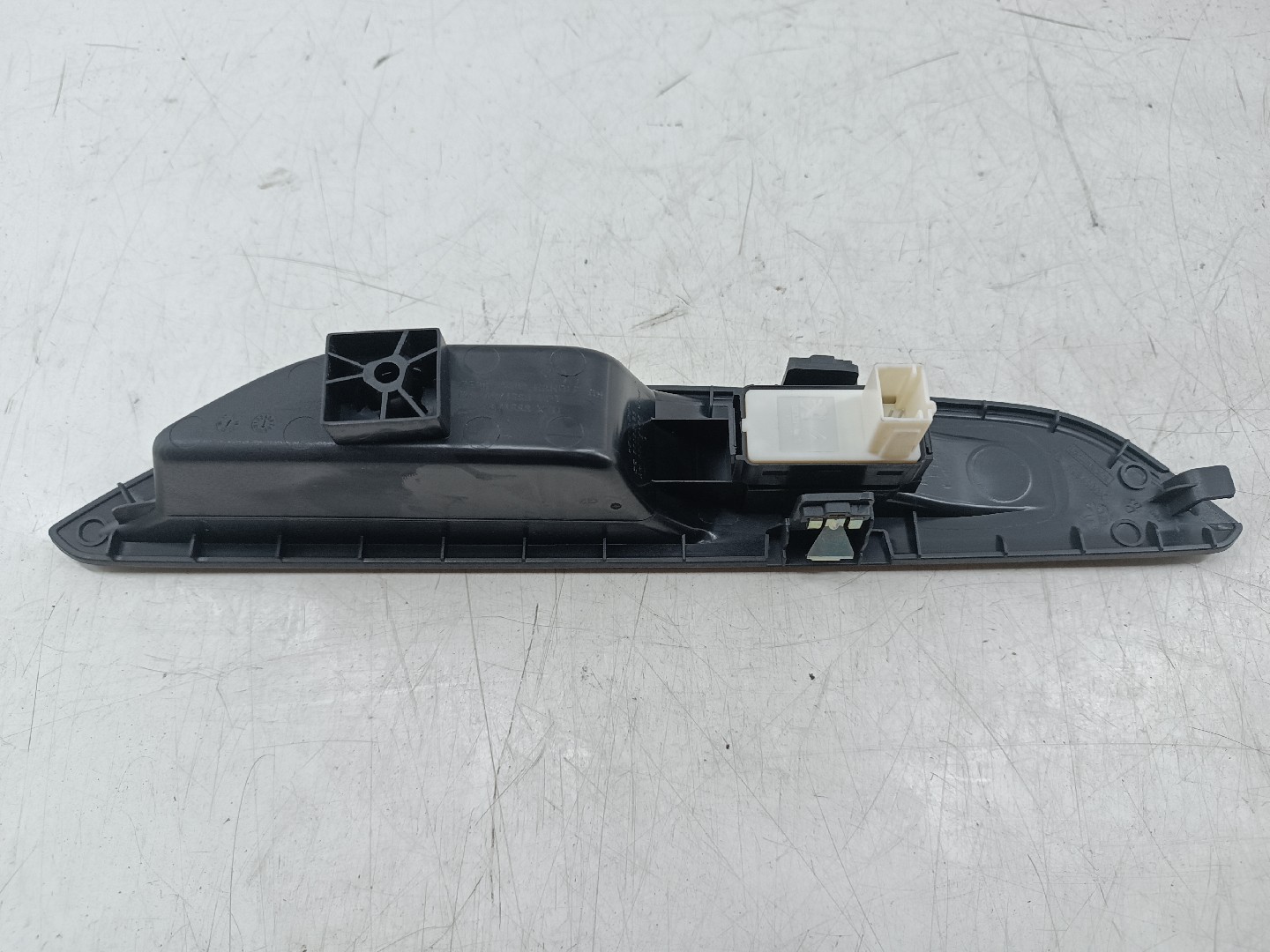 Comutador de vidro traseiro direito PEUGEOT 5008 II | 16 - 