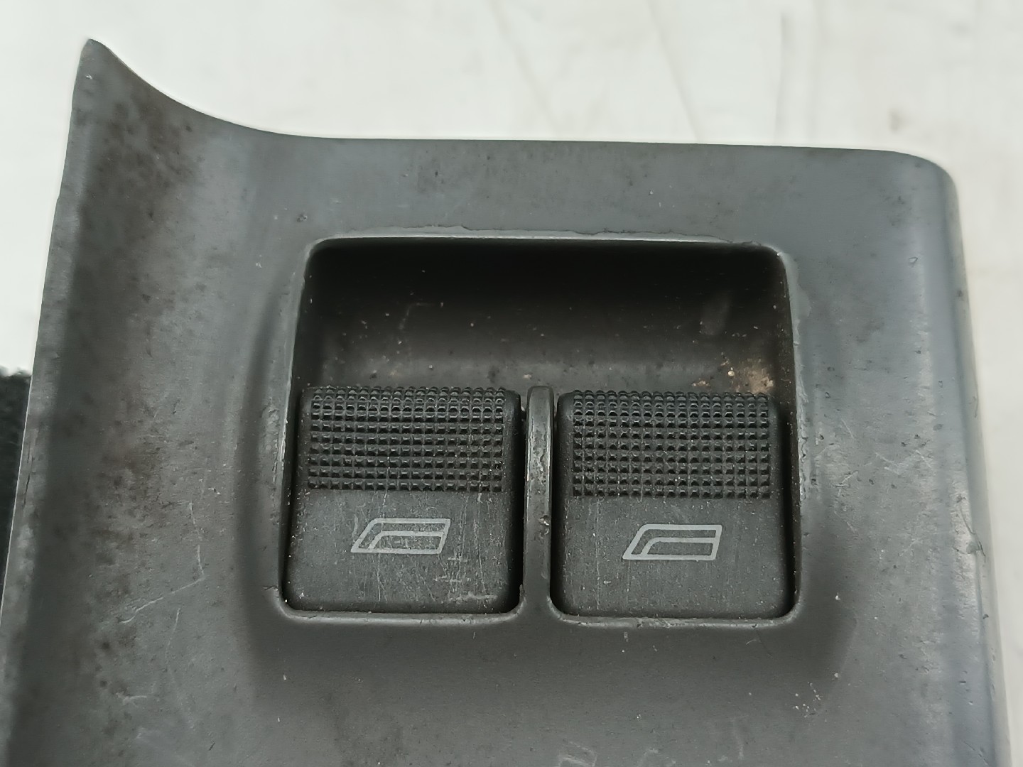 Comutador de vidros AUDI A4 (8D2, B5) | 94 - 01 Imagem-4