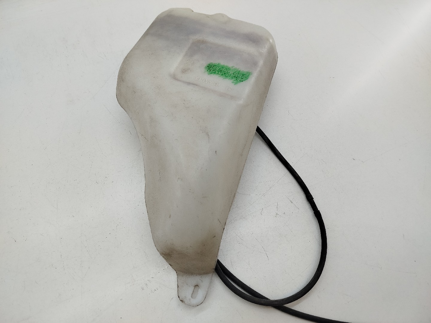 Reservatório de água do limpa para-brisas RENAULT MEGANE III Hatchback (BZ0/1_) | 08 -  Imagem-3