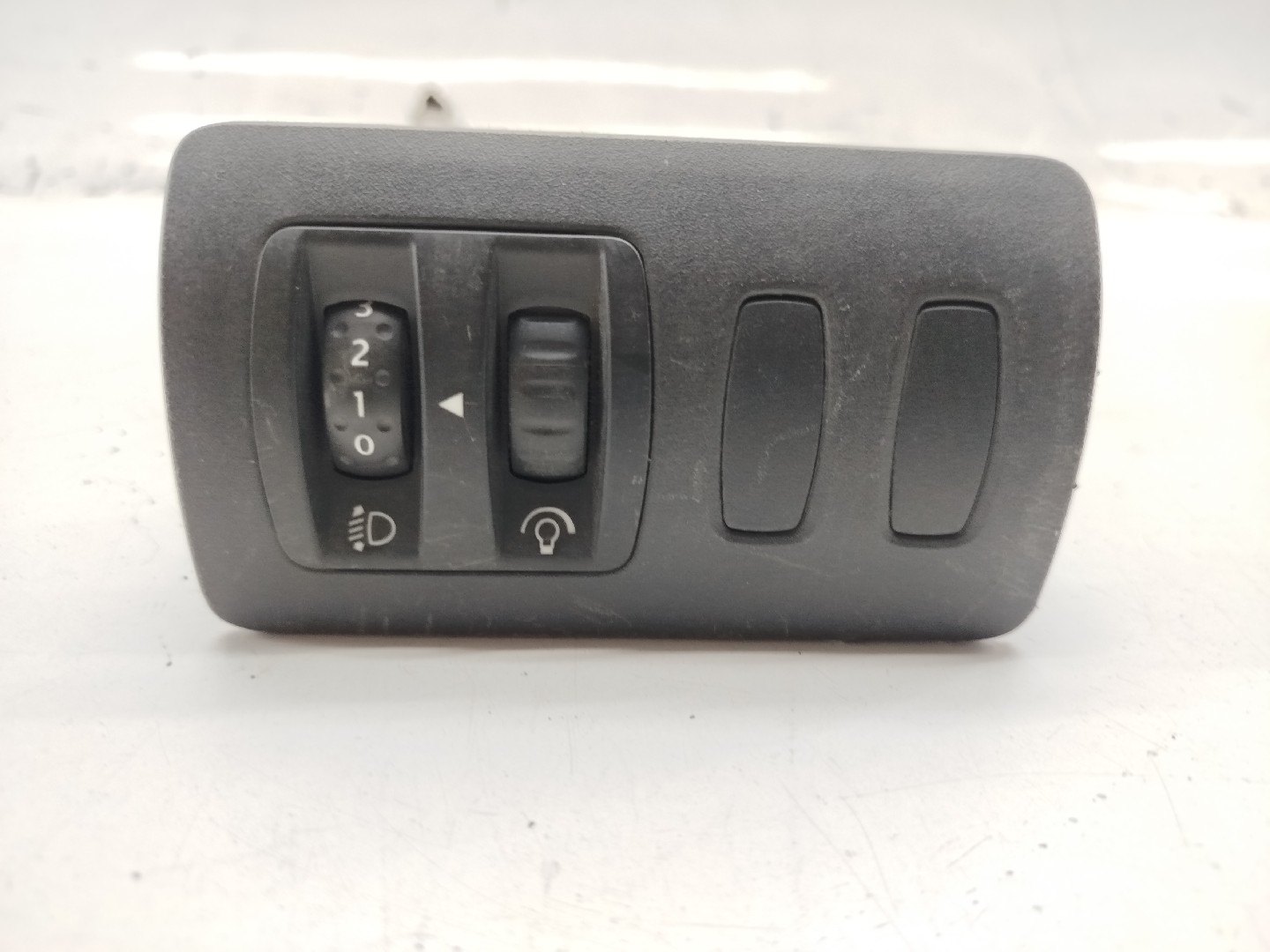 Regulador de luzes RENAULT CLIO III (BR0/1, CR0/1) | 05 - 