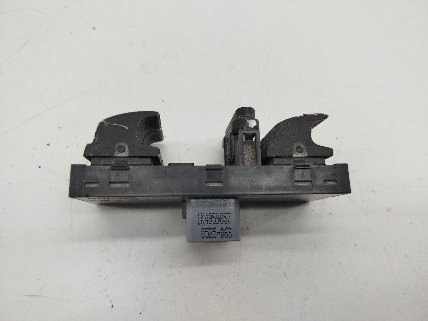 Comutador de vidro frente esquerdo VOLKSWAGEN GOLF V (1K1) | 03 - 09 Imagem-1