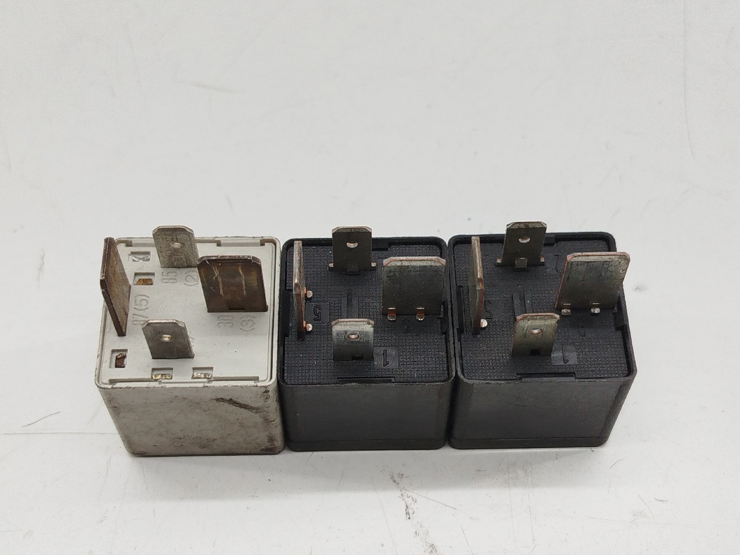 Relés Universal Universal Imagem-1