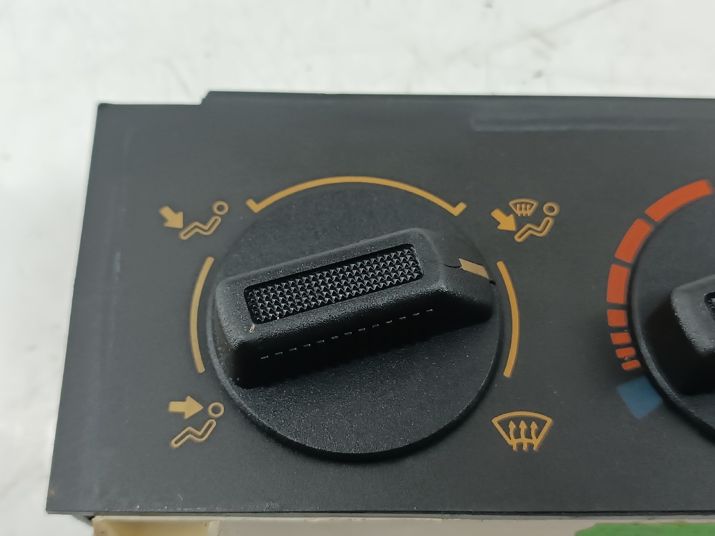 Comando Climatizaçao / Sofagem RENAULT CLIO I (B/C57_, 5/357_) | 90 - 98 Imagem-3