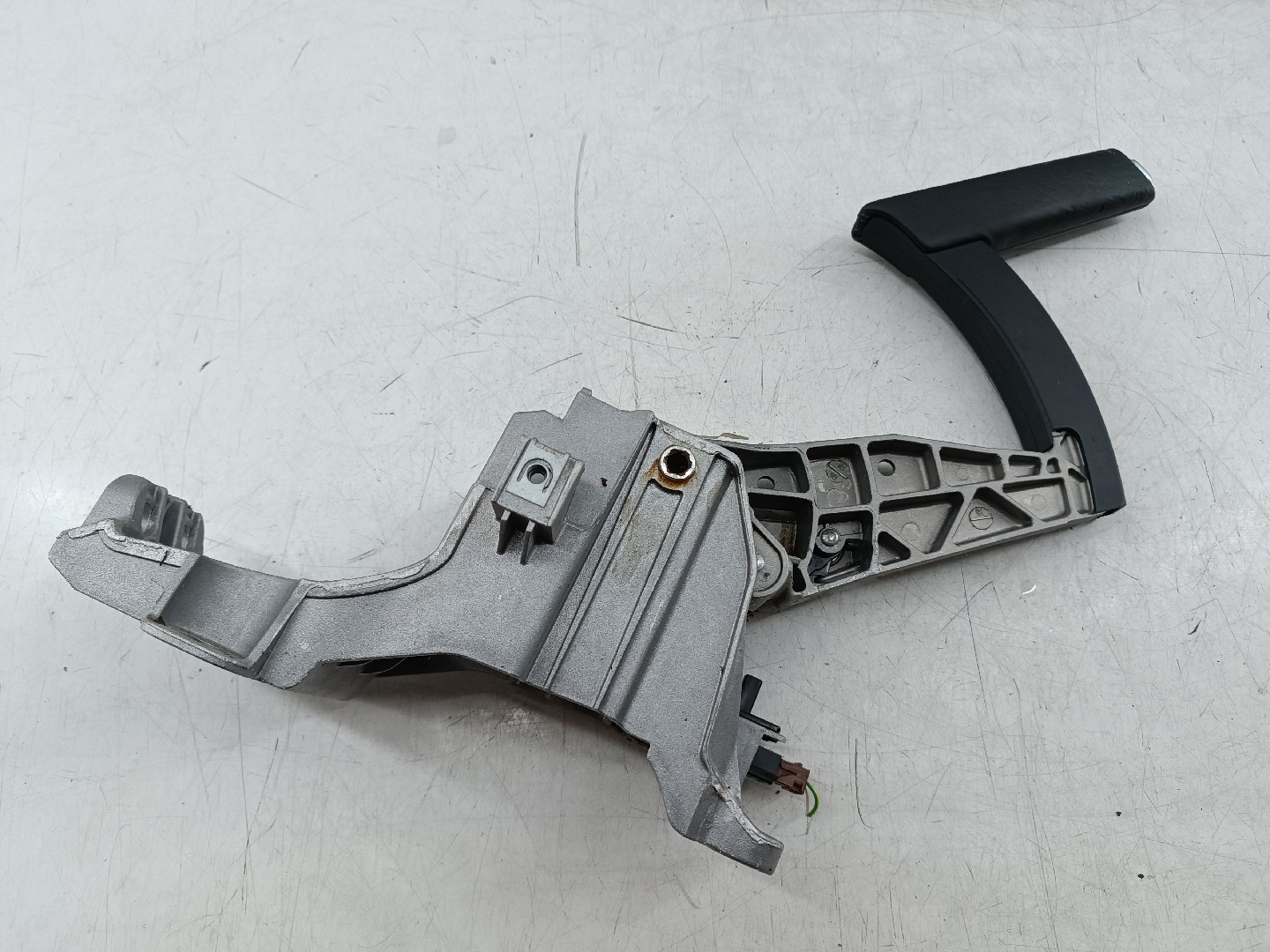 Travão de mão PEUGEOT 308 II | 13 - 