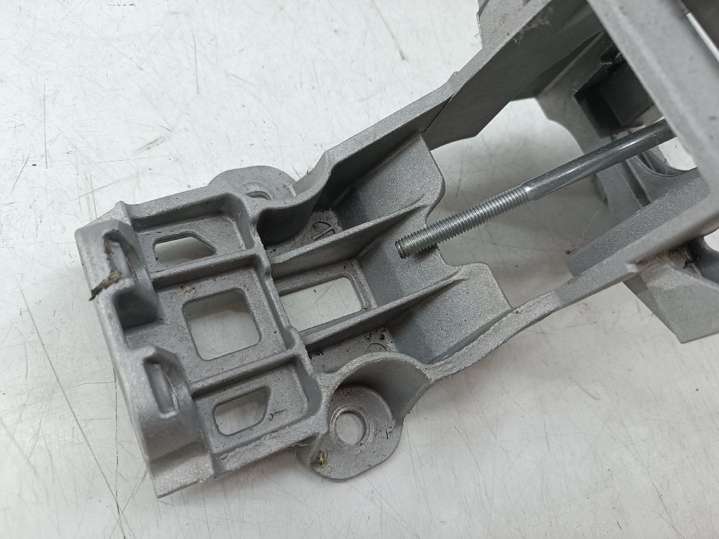 Travão de mão PEUGEOT 308 II | 13 -  Imagem-3