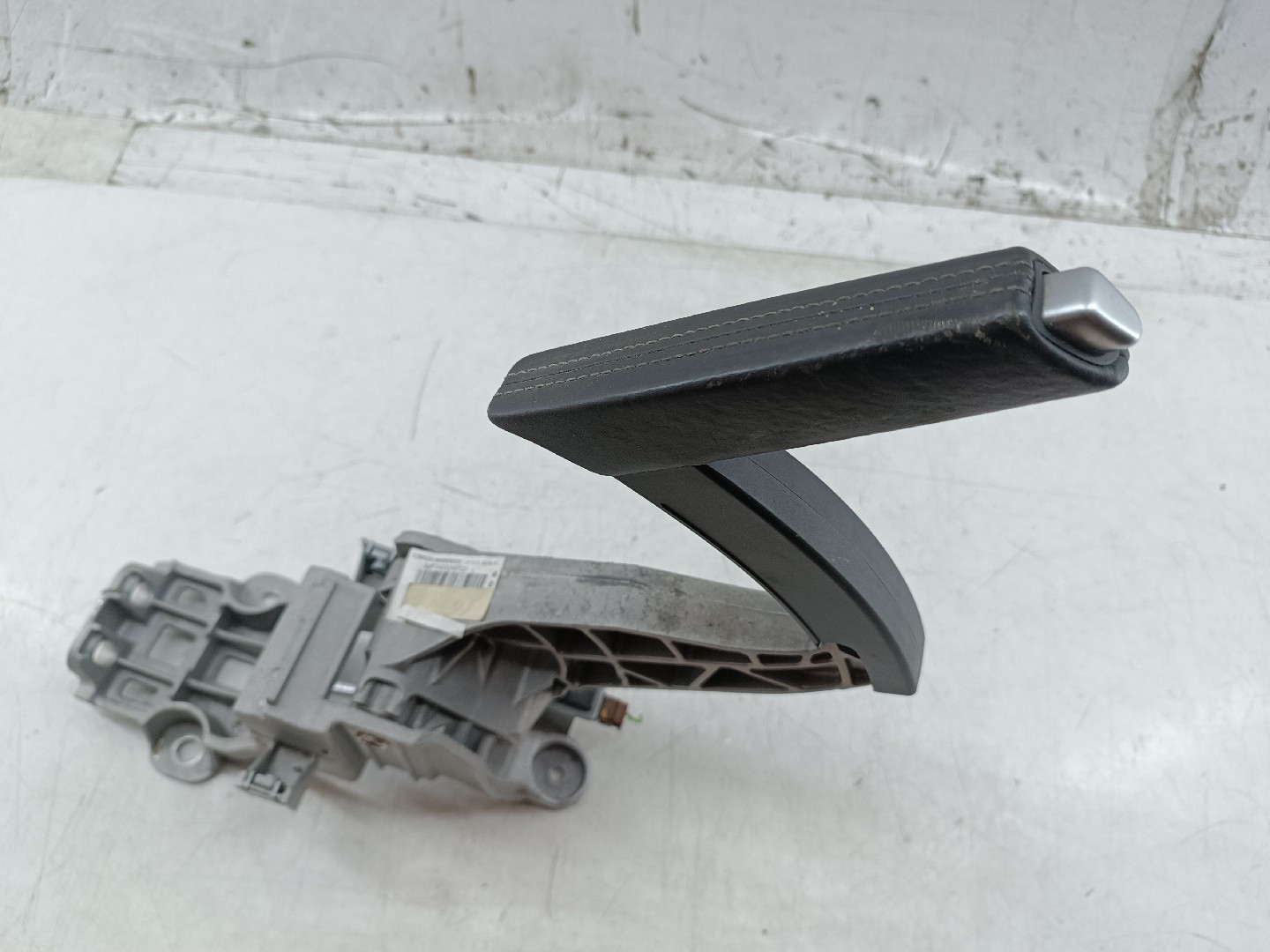 Travão de mão PEUGEOT 308 II | 13 -  Imagem-5