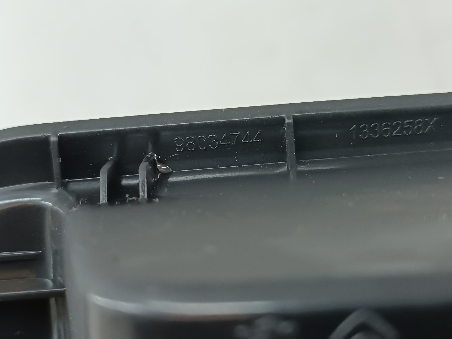 Comutador de vidro traseiro direito PEUGEOT 308 SW II | 14 -  Imagem-2