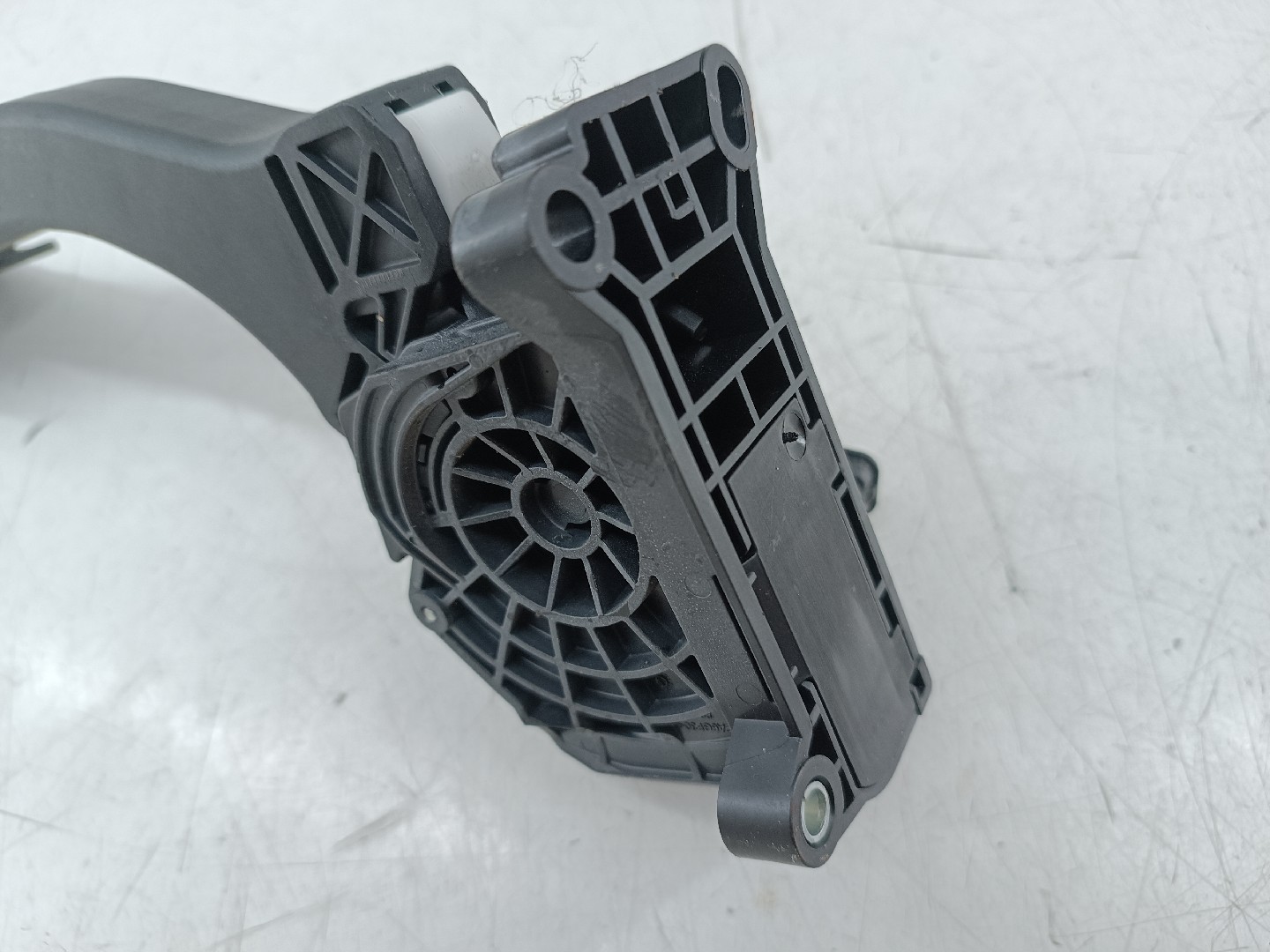 Pedal acelerador PEUGEOT 308 SW II | 14 -  Imagem-4