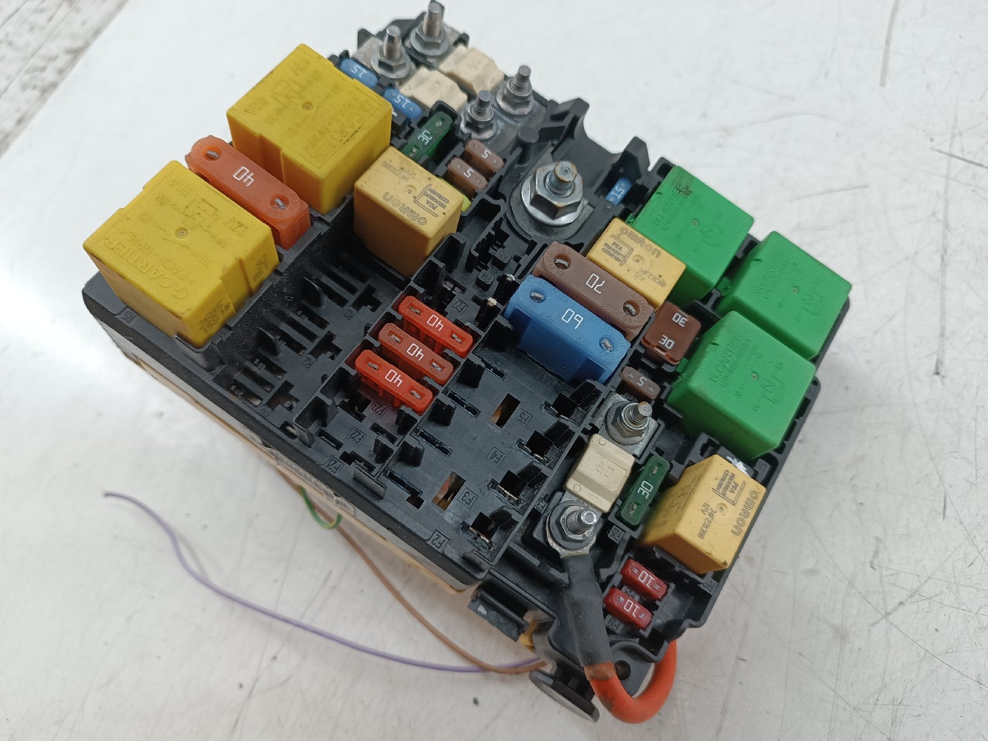 Caixa de fusíveis e relés PEUGEOT 308 SW II | 14 -  Imagem-3