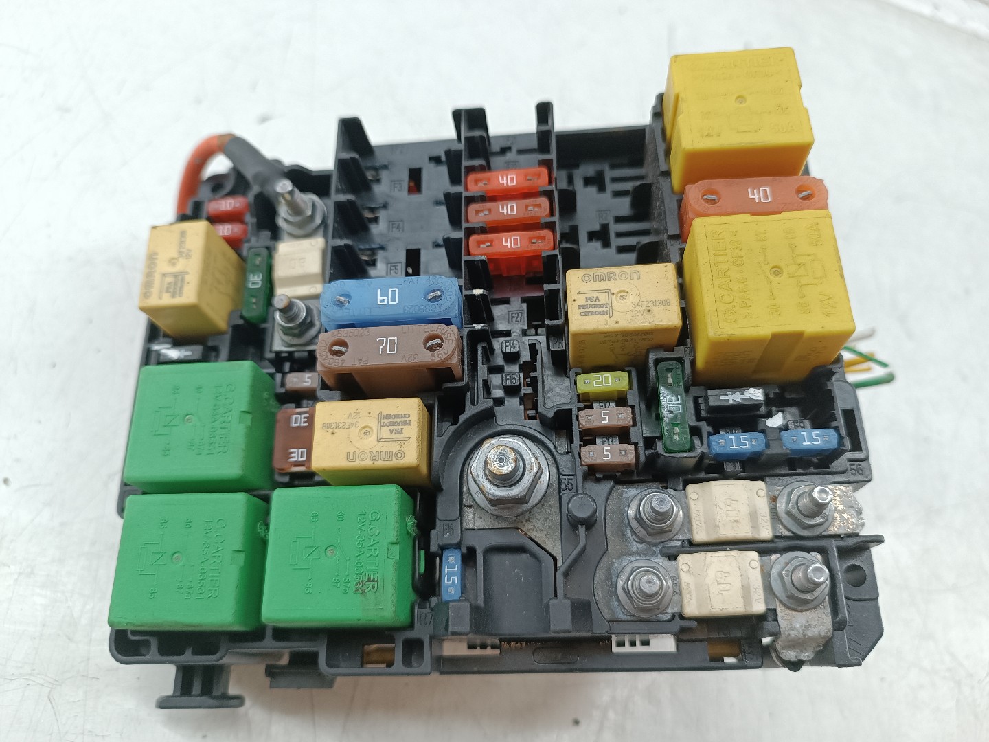 Caixa de fusíveis e relés PEUGEOT 308 SW II | 14 -  Imagem-2