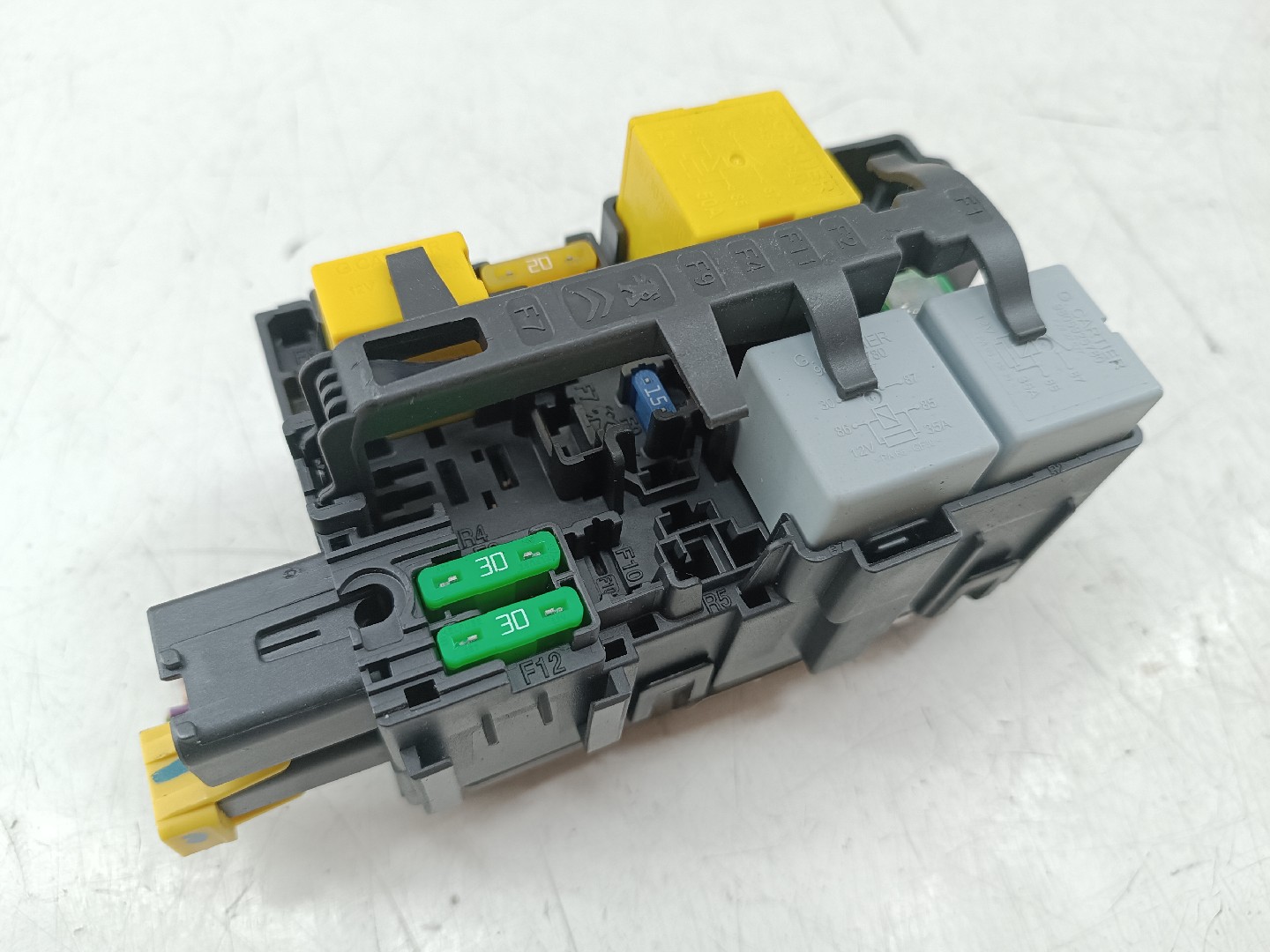 Módulo de fusíveis de bateria PEUGEOT 308 SW II | 14 -  Imagem-4