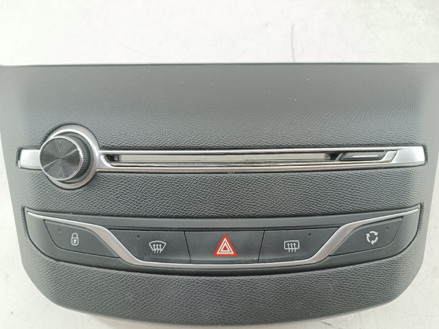 Painel do rádio e sofagem PEUGEOT 308 SW II | 14 -  Imagem-4