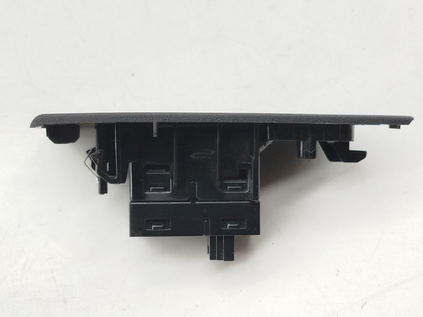 Comutador de vidro frente direito BMW 1 (F40) | 19 -  Imagem-1