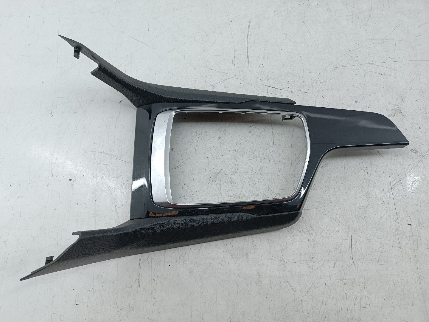 Moldura de consola central PEUGEOT 308 SW II | 14 -  Imagem-3