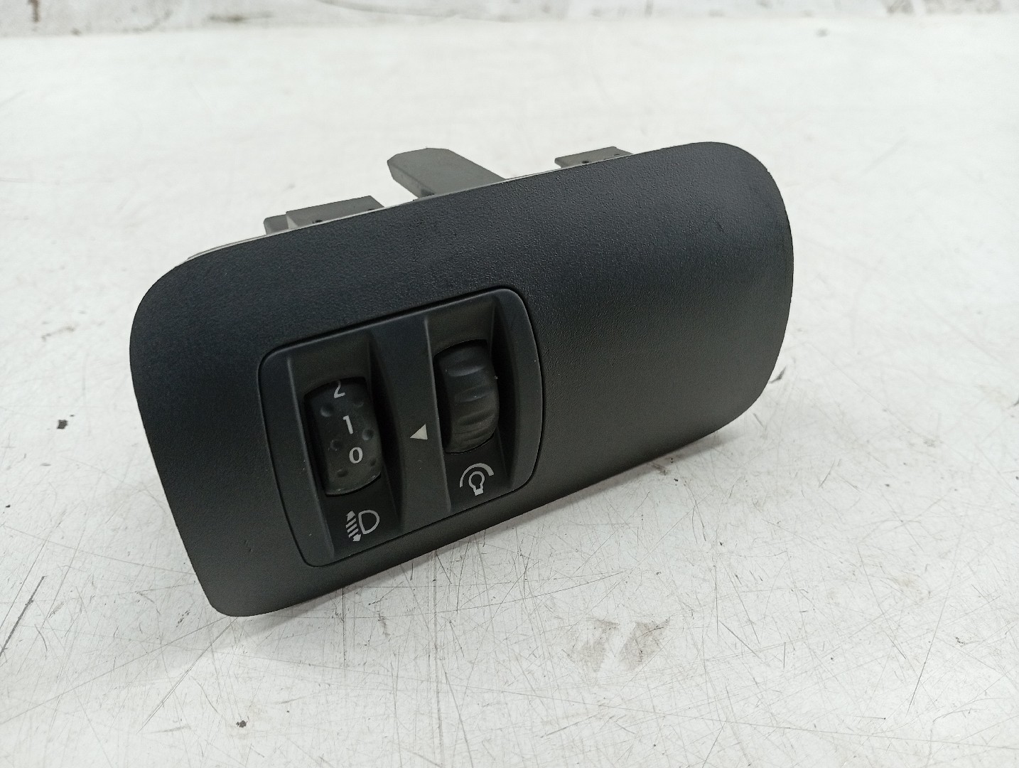 Regulador de luzes RENAULT MEGANE II (BM0/1_, CM0/1_) | 01 - 12