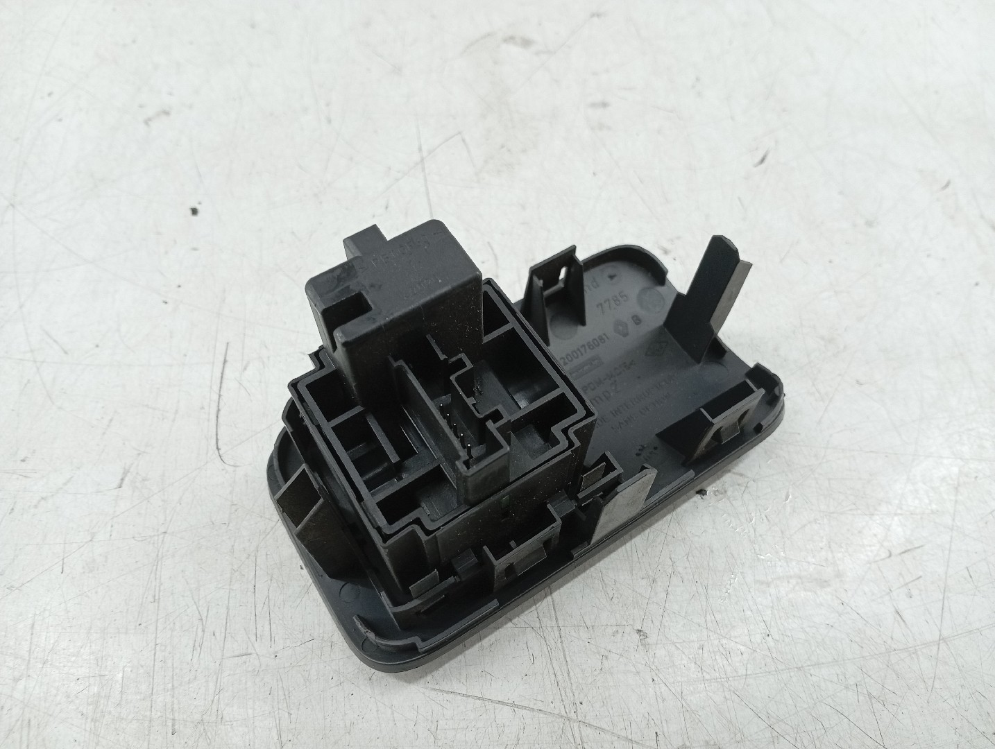 Regulador de luzes RENAULT MEGANE II (BM0/1_, CM0/1_) | 01 - 12 Imagem-1