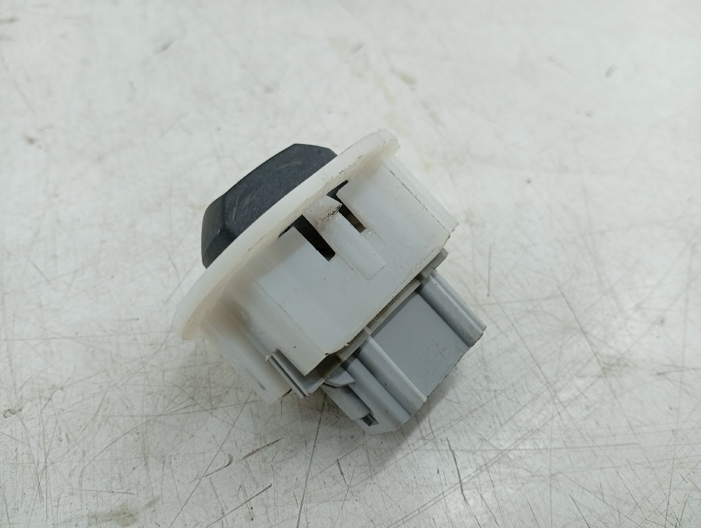 Comutador de vidro frente direito RENAULT MEGANE II (BM0/1_, CM0/1_) | 01 - 12