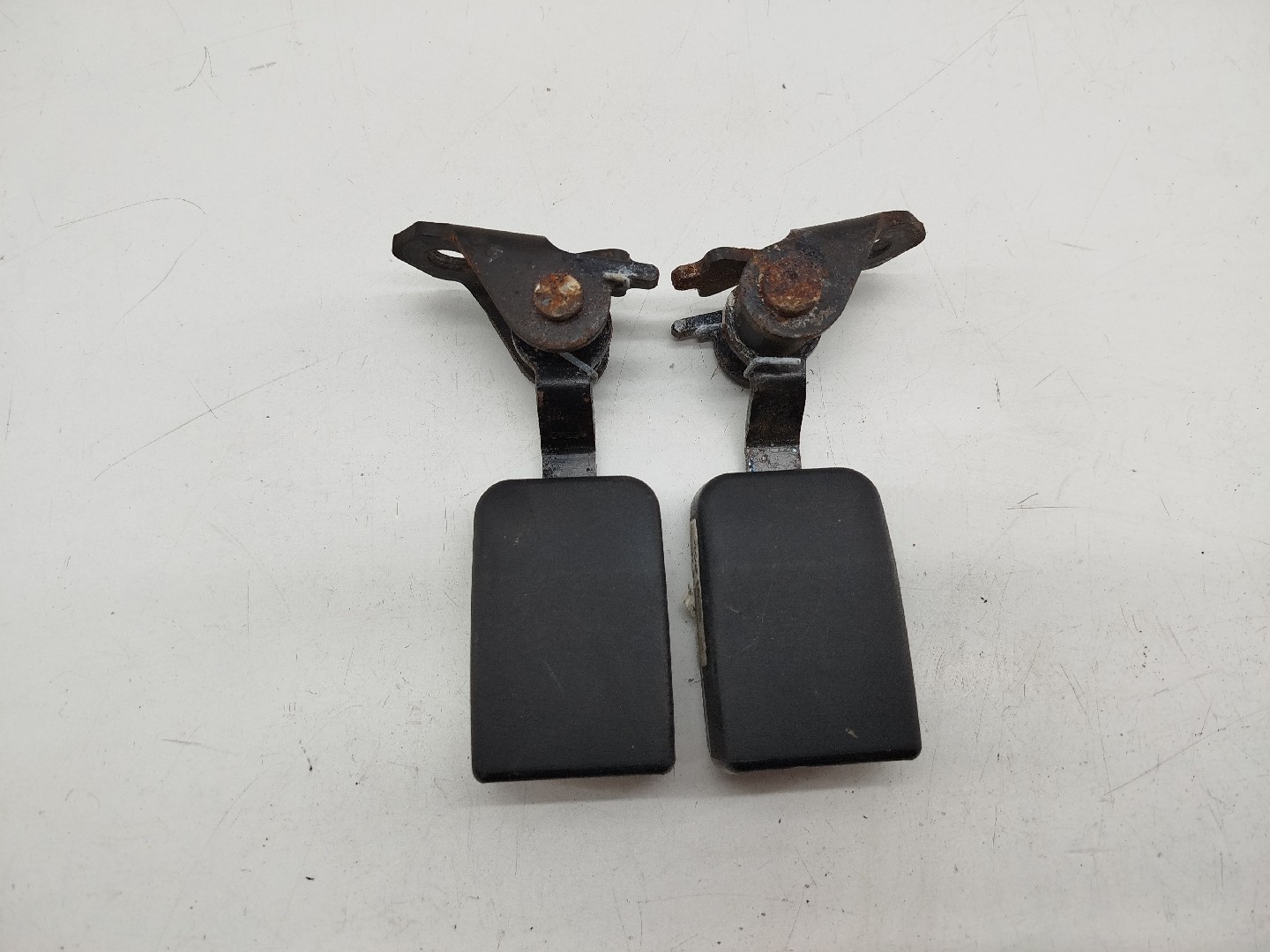 Encaixe do cinto PEUGEOT 407 Coupé (6C_) | 05 -  Imagem-1