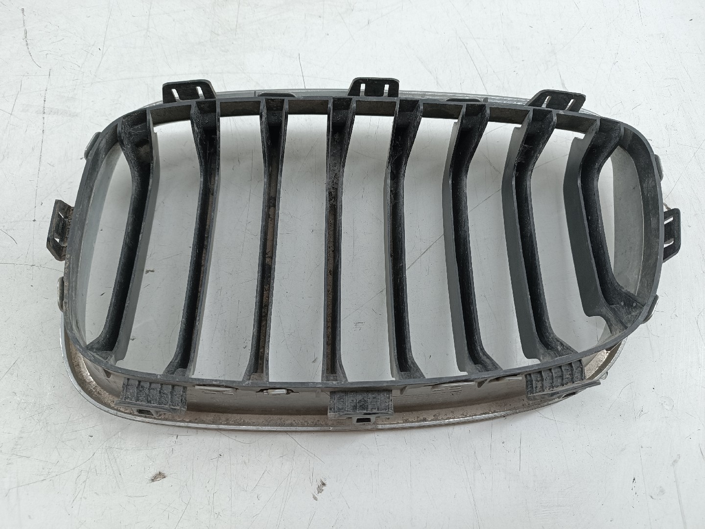 Grelha de radiador BMW 1 (F20) | 11 - 19 Imagem-1