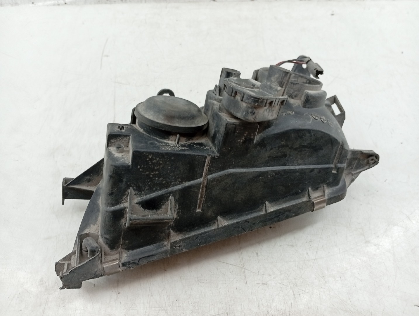 Ótica Direita TOYOTA AVENSIS (_T22_) | 97 - 03 Imagem-3