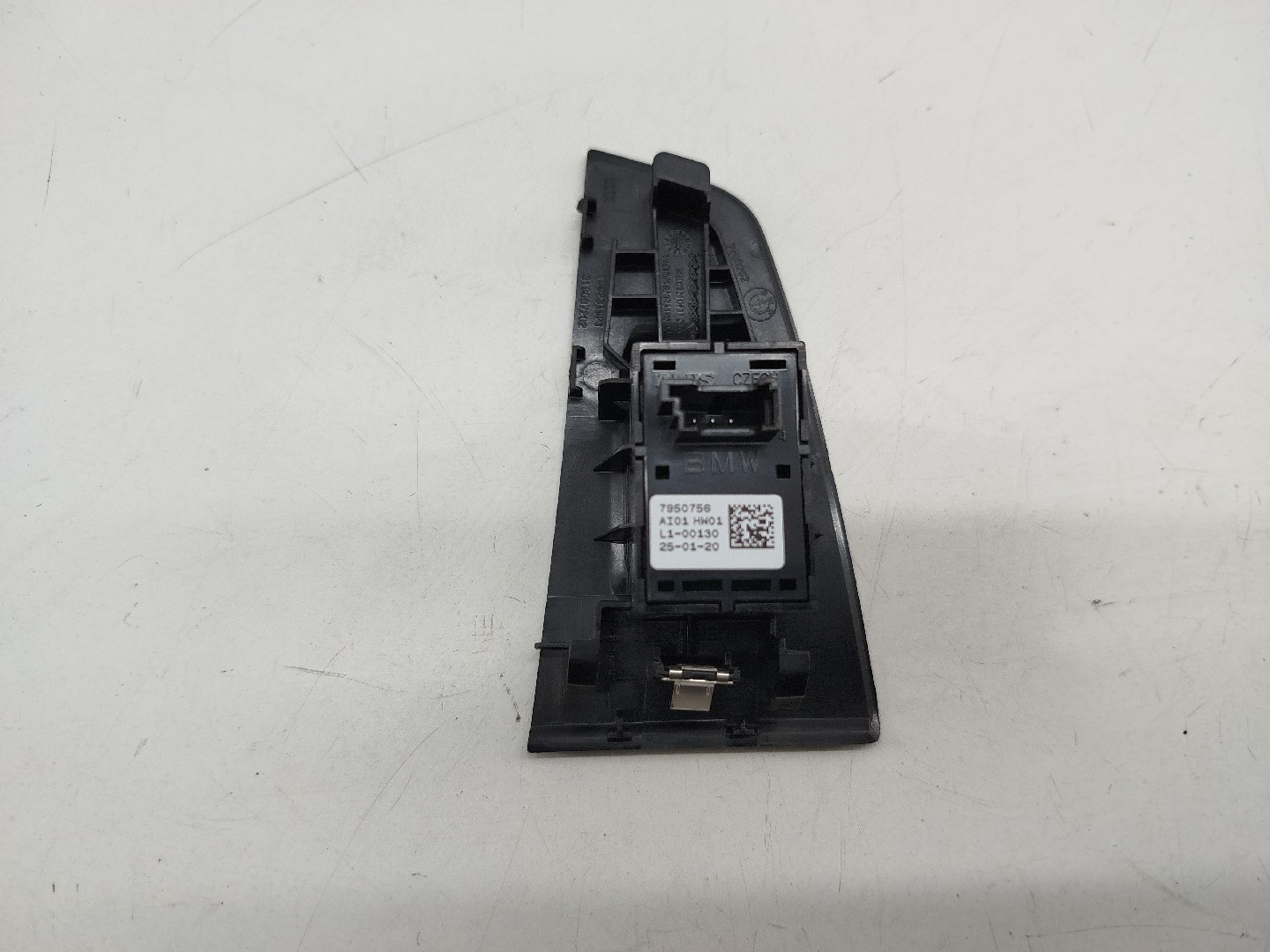 Comutador de vidro traseiro direito BMW 1 (F40) | 19 -  Imagem-2