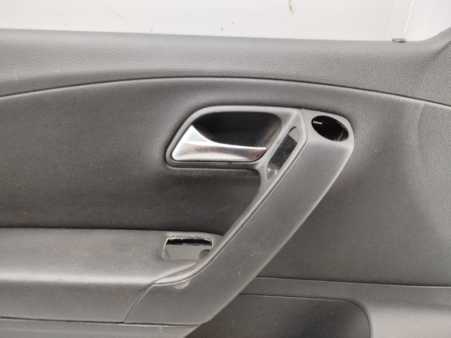 Quartela de porta frente esquerda VOLKSWAGEN POLO (6R1, 6C1) | 09 -  Imagem-1