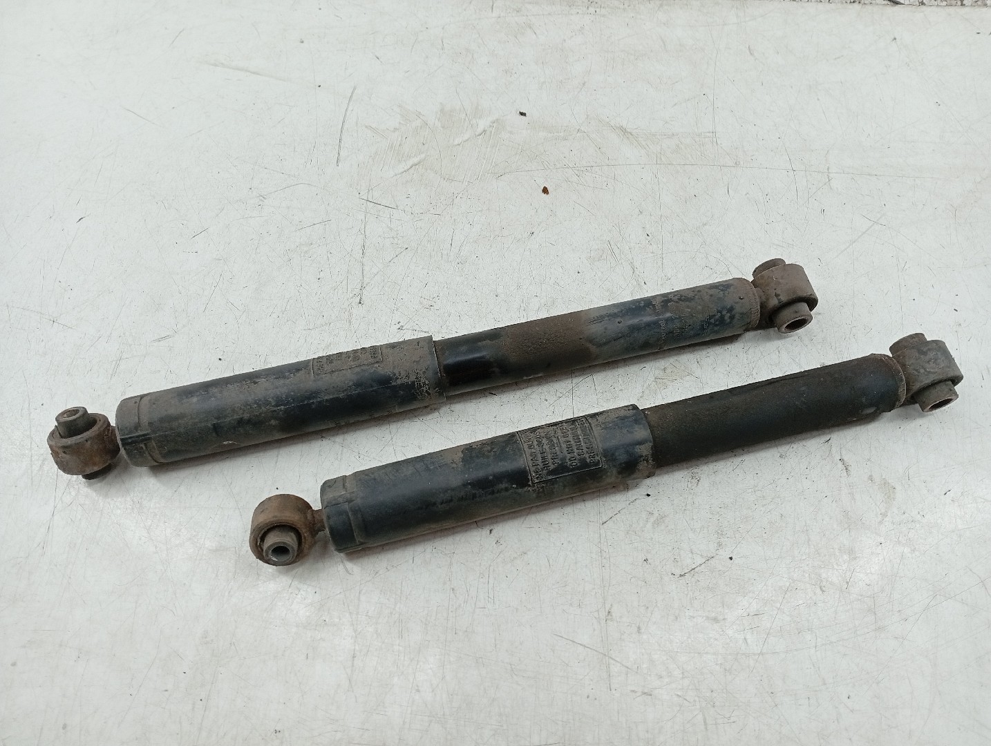 Amortecedores traseiros CITROEN C3 I (FC_, FN_) | 02 -  Imagem-2