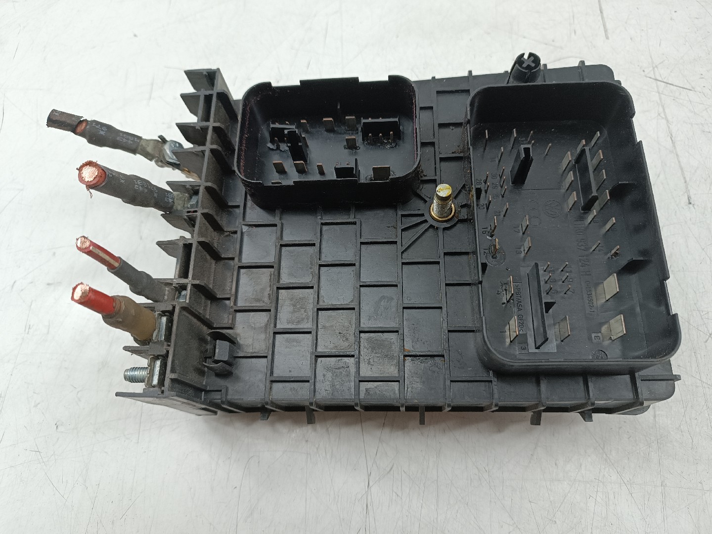 Caixa de Fusíveis AUDI A3 (8P1) | 03 - 13 Imagem-2