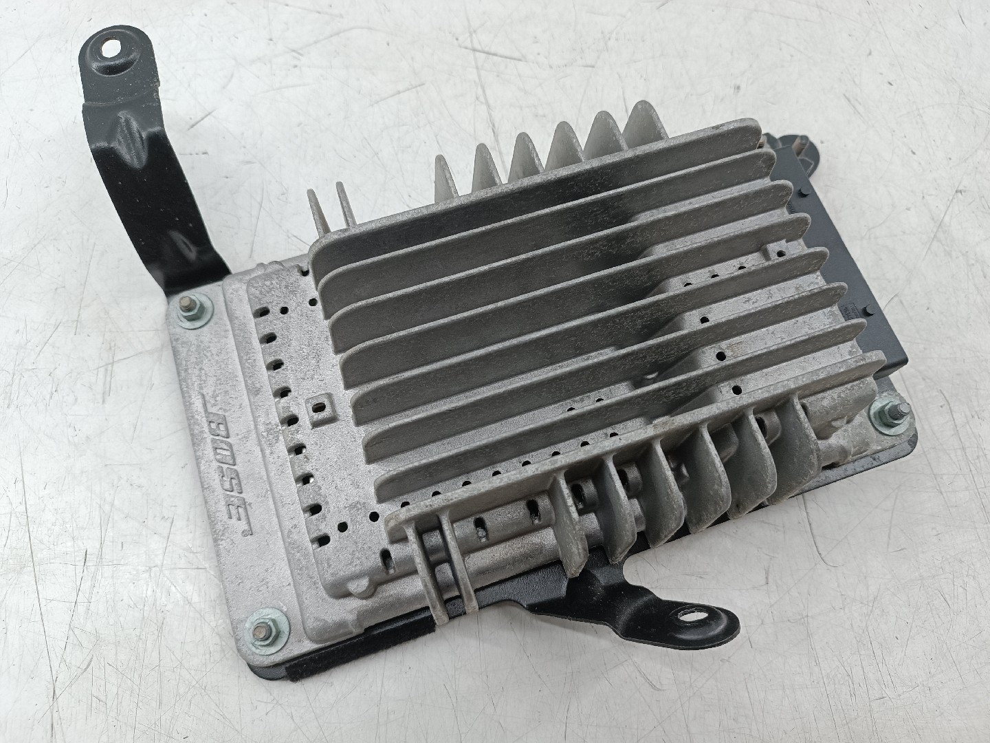 Amplificador de som AUDI A3 (8P1) | 03 - 13 Imagem-5