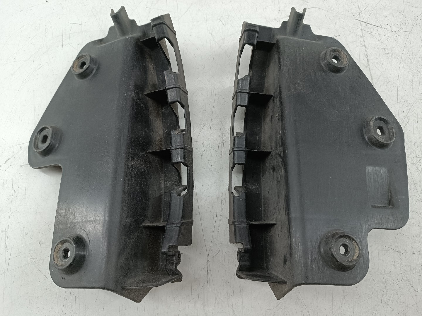 Guia de para-choques AUDI A3 (8P1) | 03 - 13