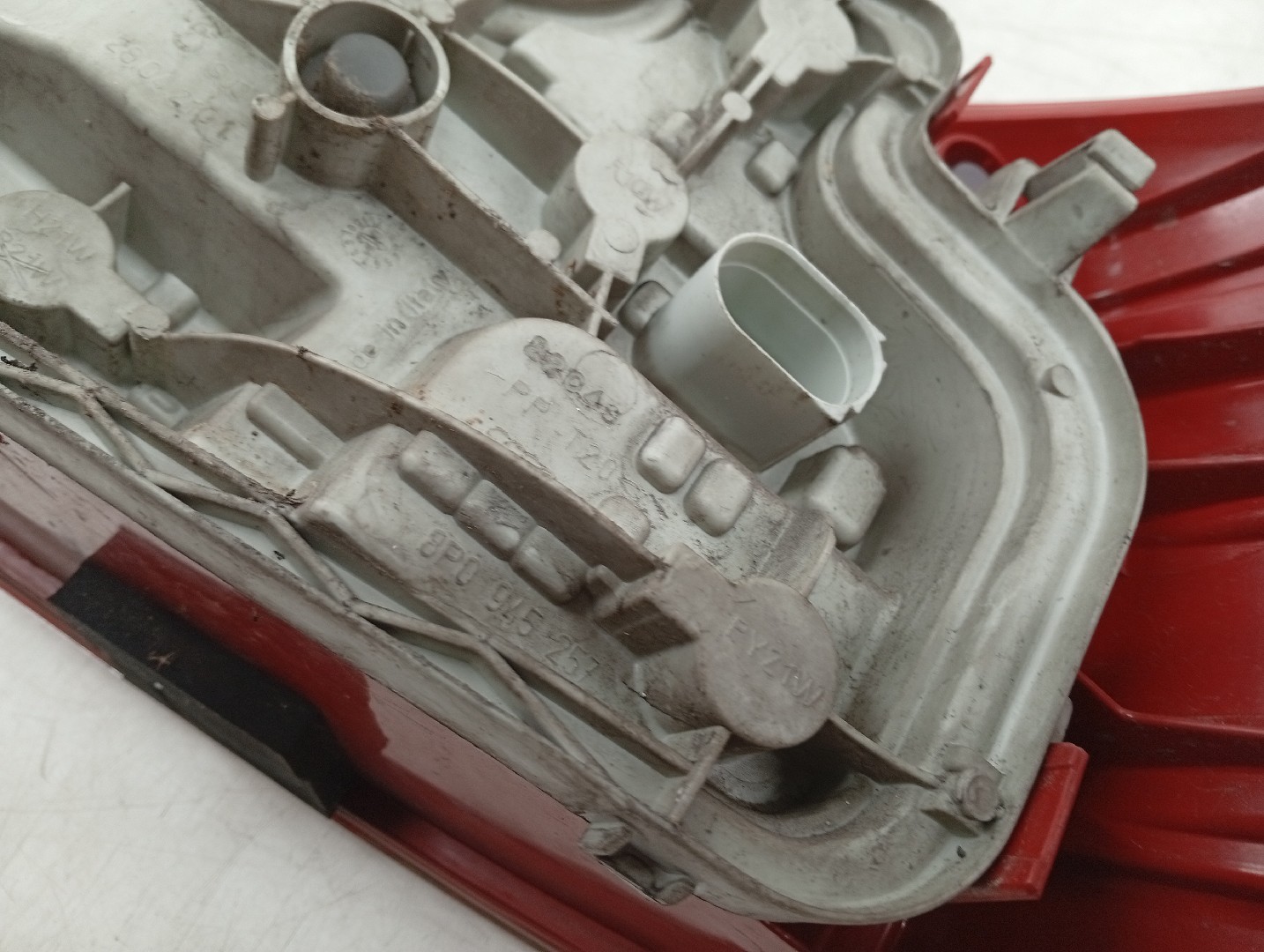 Farolim Stop Esquerdo AUDI A3 (8P1) | 03 - 13 Imagem-3