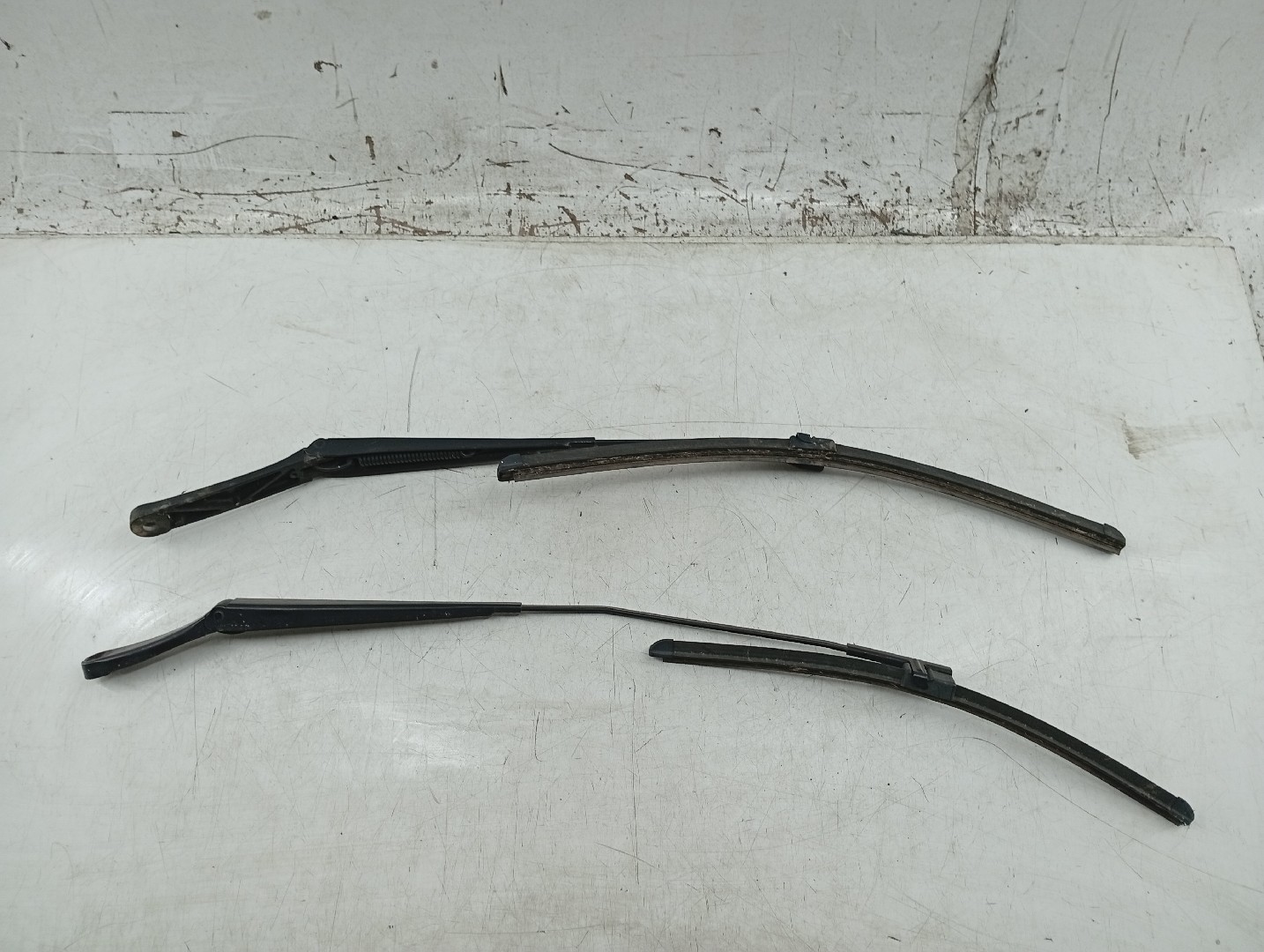 Astes/Escova Limpa Conjunto (2) AUDI A3 (8P1) | 03 - 13 Imagem-4