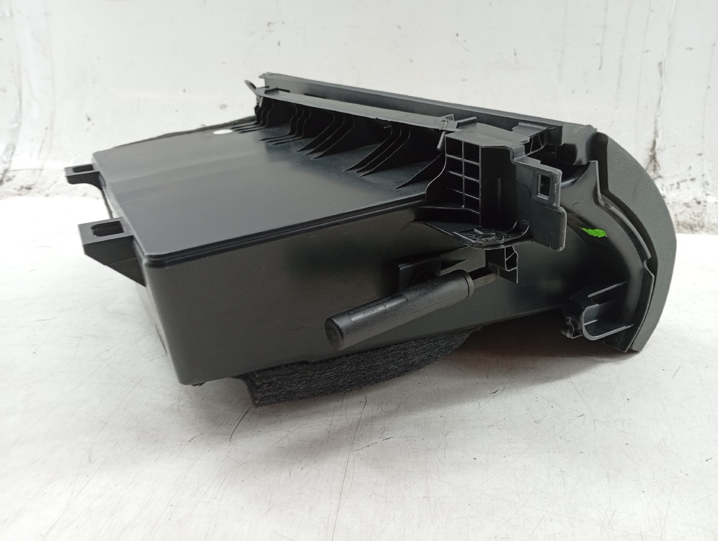 Porta luvas MERCEDES-BENZ A-CLASS (W169) | 04 - 12 Imagem-4