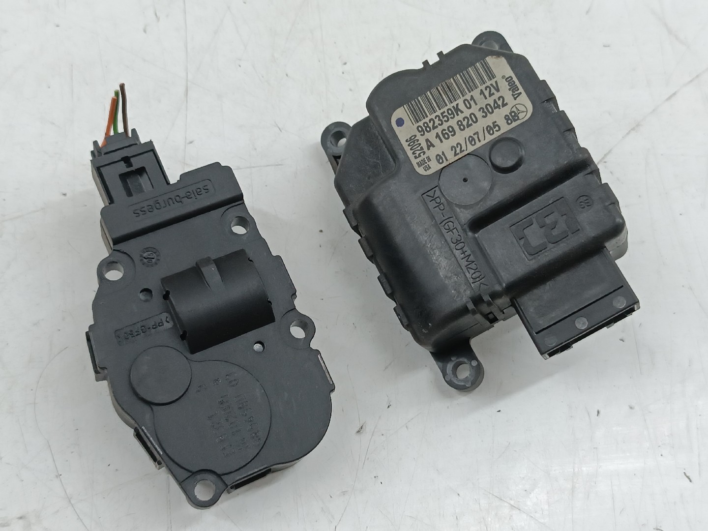 Motores atuadores de sofagem MERCEDES-BENZ A-CLASS (W169) | 04 - 12