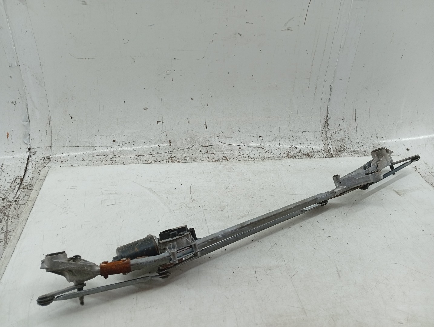 Motor do Limpa Para-Brisas MERCEDES-BENZ A-CLASS (W169) | 04 - 12 Imagem-6