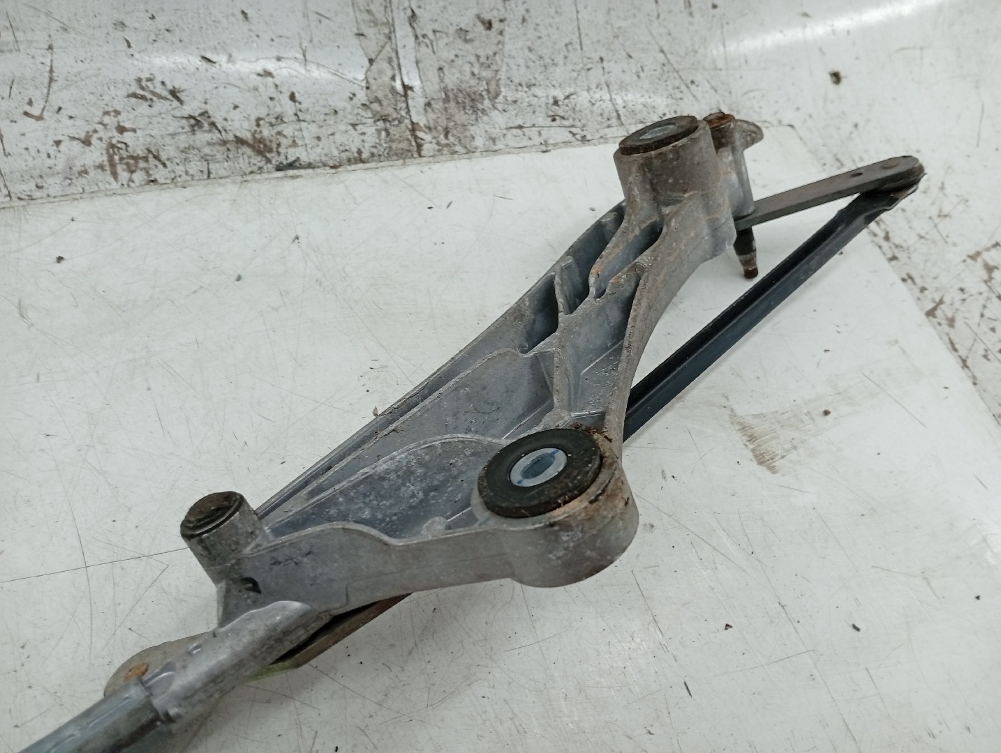 Motor do Limpa Para-Brisas MERCEDES-BENZ A-CLASS (W169) | 04 - 12 Imagem-5