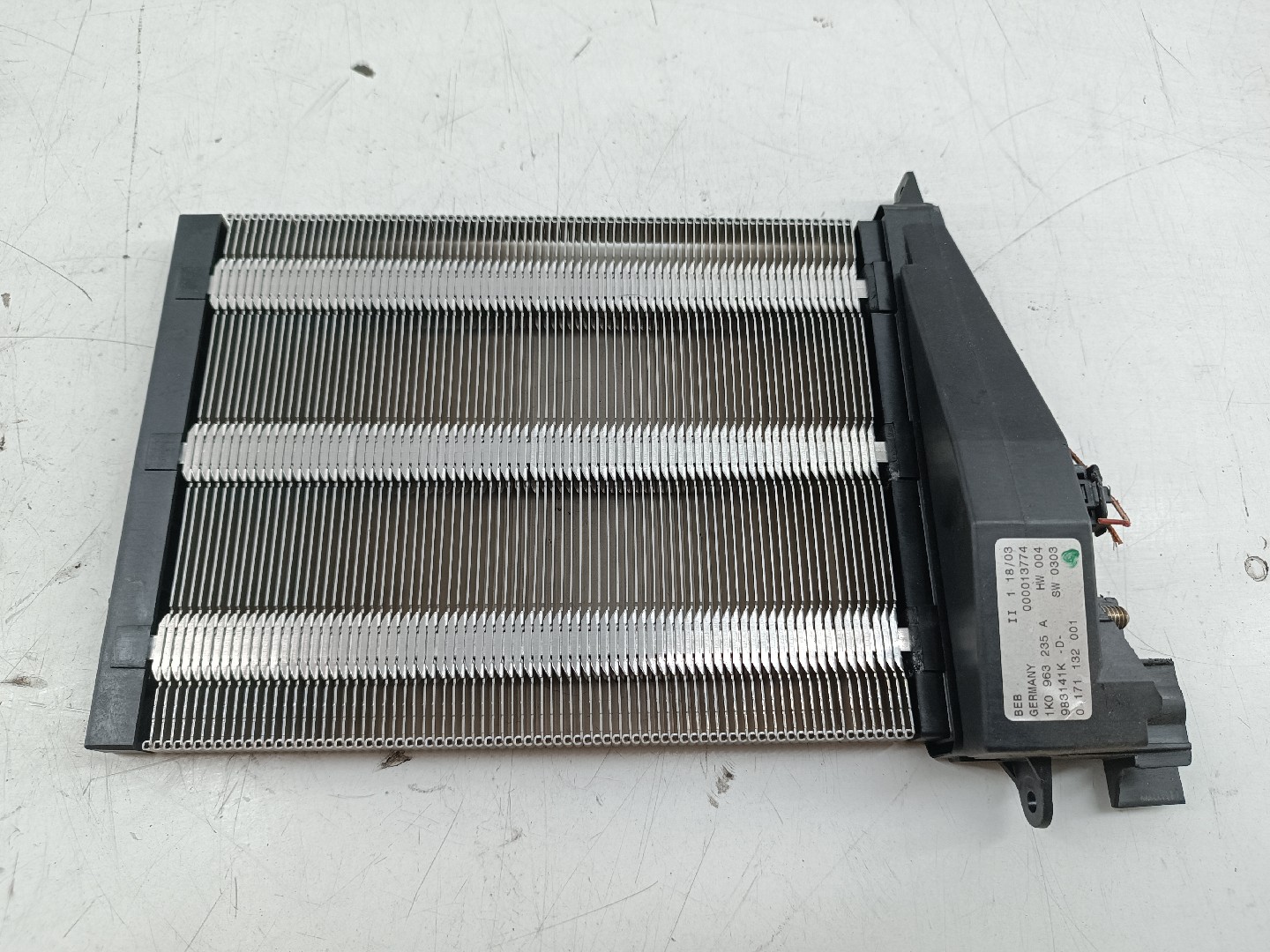 Resistência de AC AUDI A3 (8P1) | 03 - 13