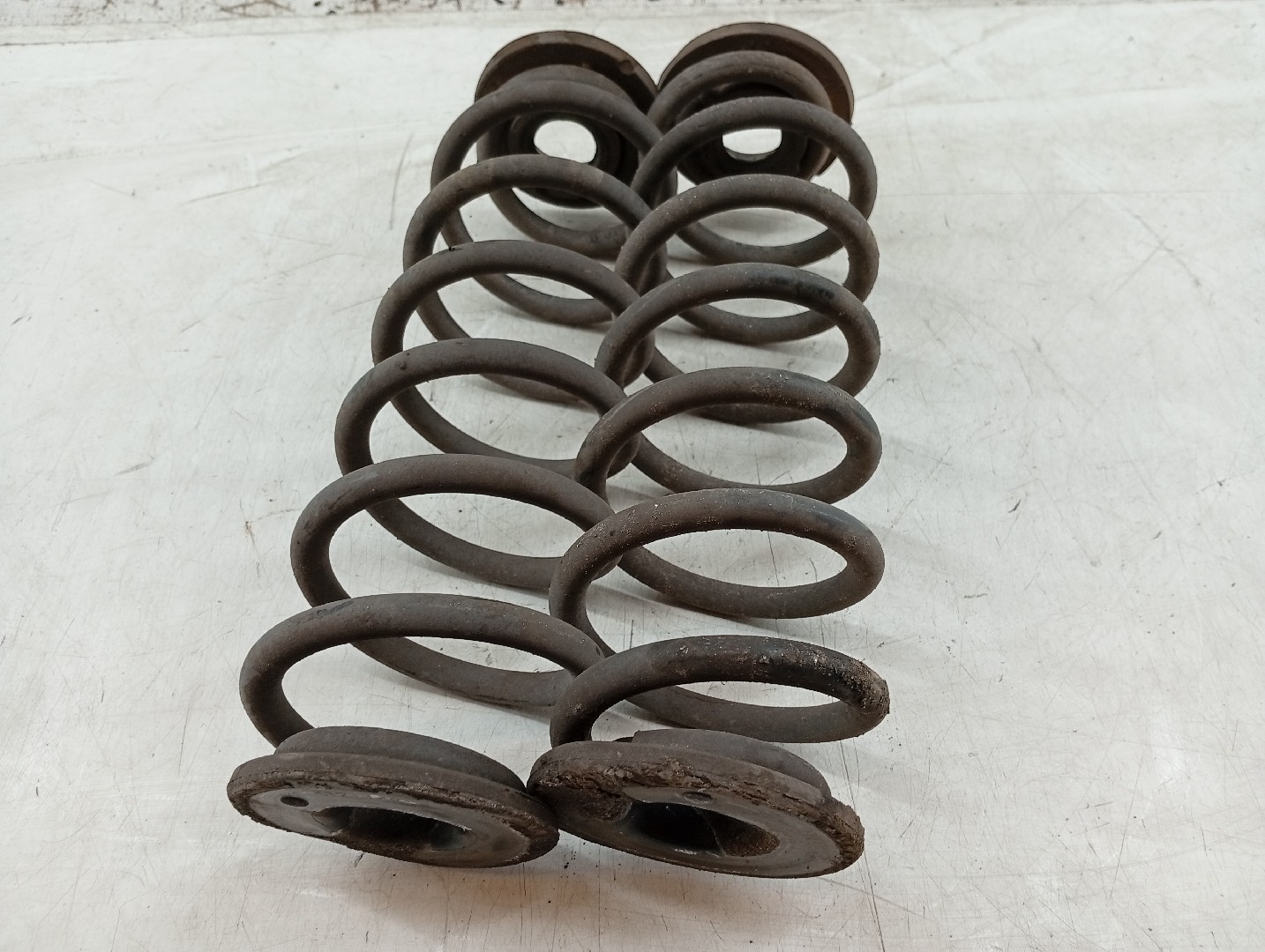 Molas traseiras VOLKSWAGEN PASSAT (3C2) | 05 - 10