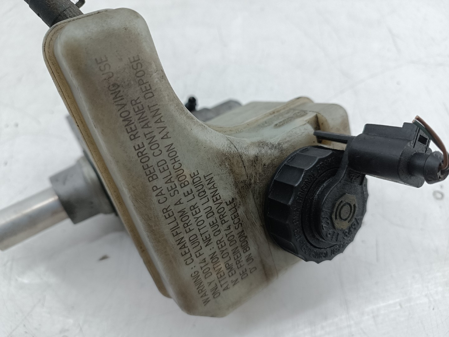 Bomba dos Travões VOLKSWAGEN PASSAT (3C2) | 05 - 10 Imagem-2