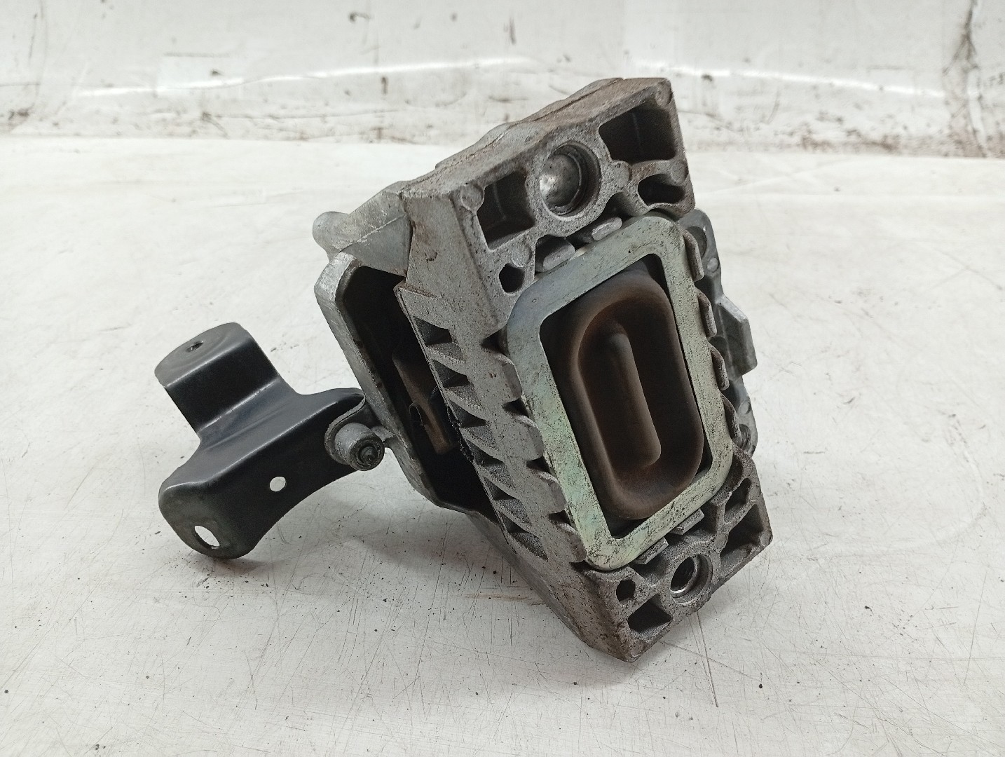 Apoio de motor VOLKSWAGEN PASSAT (3C2) | 05 - 10 Imagem-3