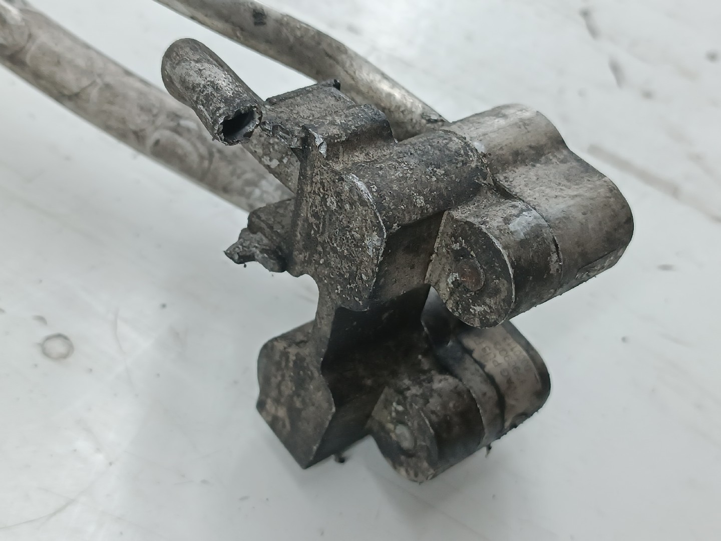 Tubo de Ar Condicionado VOLKSWAGEN PASSAT (3C2) | 05 - 10 Imagem-3