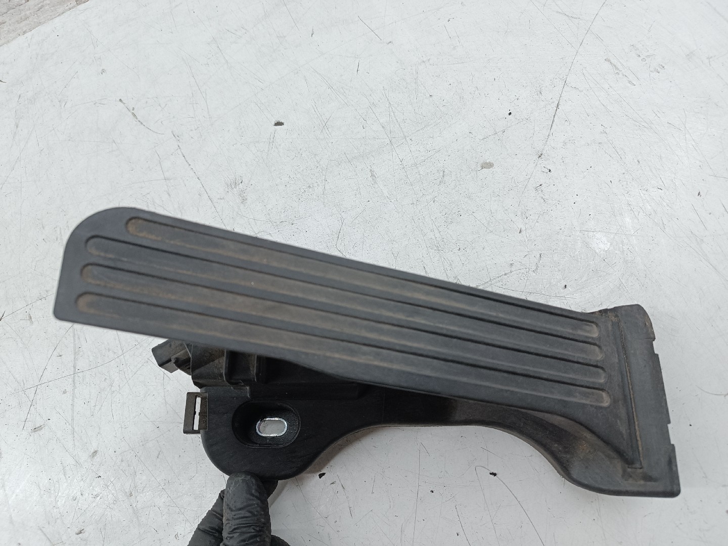 Pedal acelerador VOLKSWAGEN PASSAT (3C2) | 05 - 10 Imagem-4