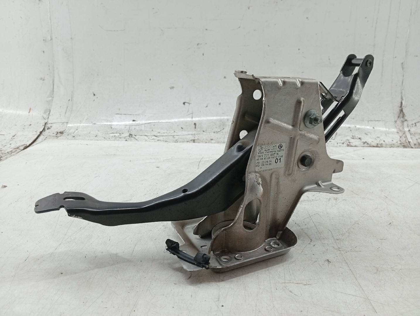 Pedal de travão VOLKSWAGEN PASSAT (3C2) | 05 - 10