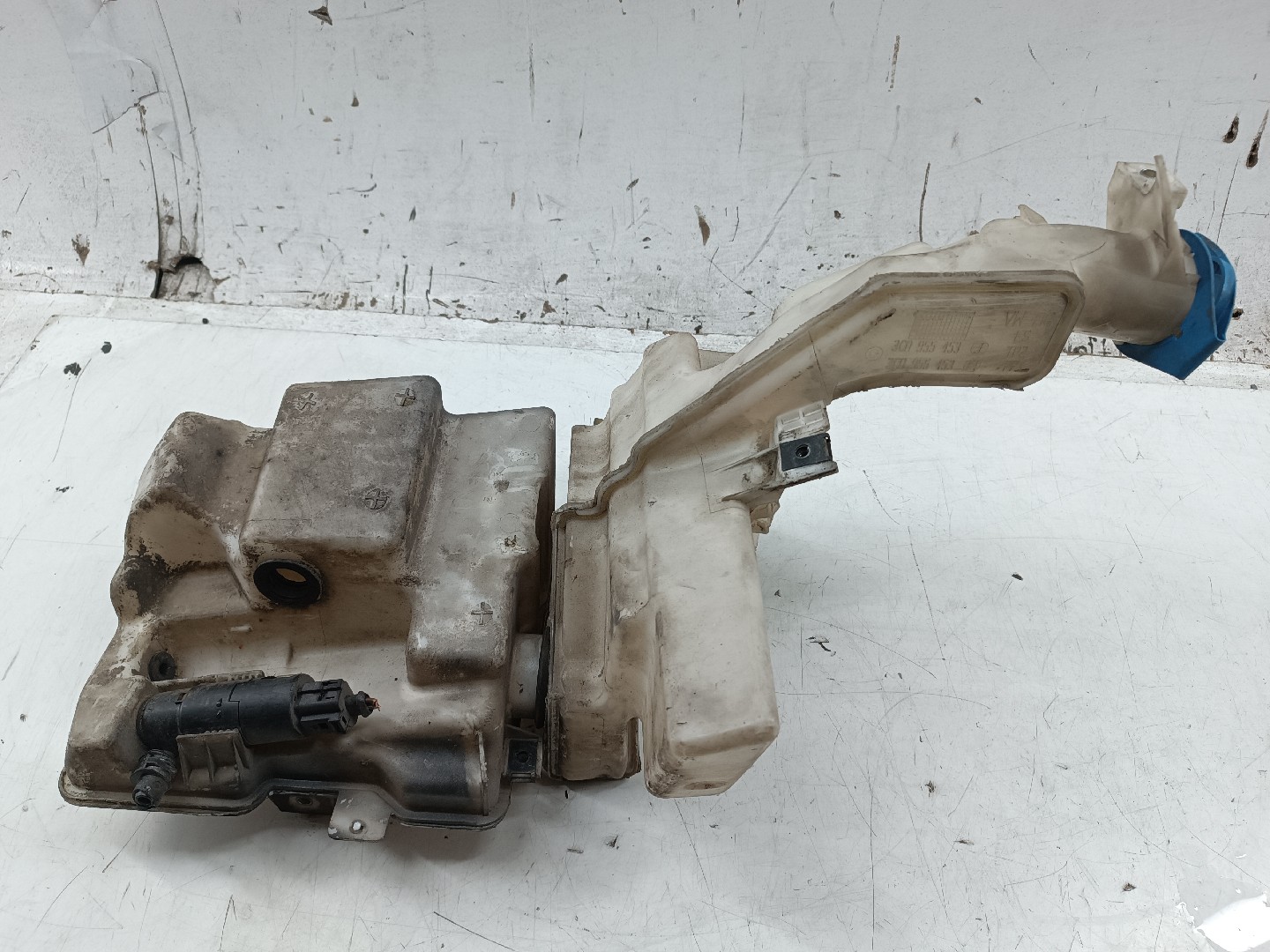 Reservatório de água do limpa para-brisas VOLKSWAGEN PASSAT (3C2) | 05 - 10 Imagem-7