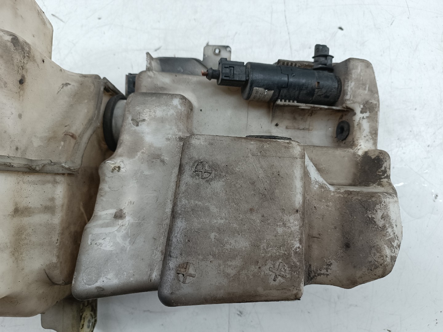 Reservatório de água do limpa para-brisas VOLKSWAGEN PASSAT (3C2) | 05 - 10 Imagem-5