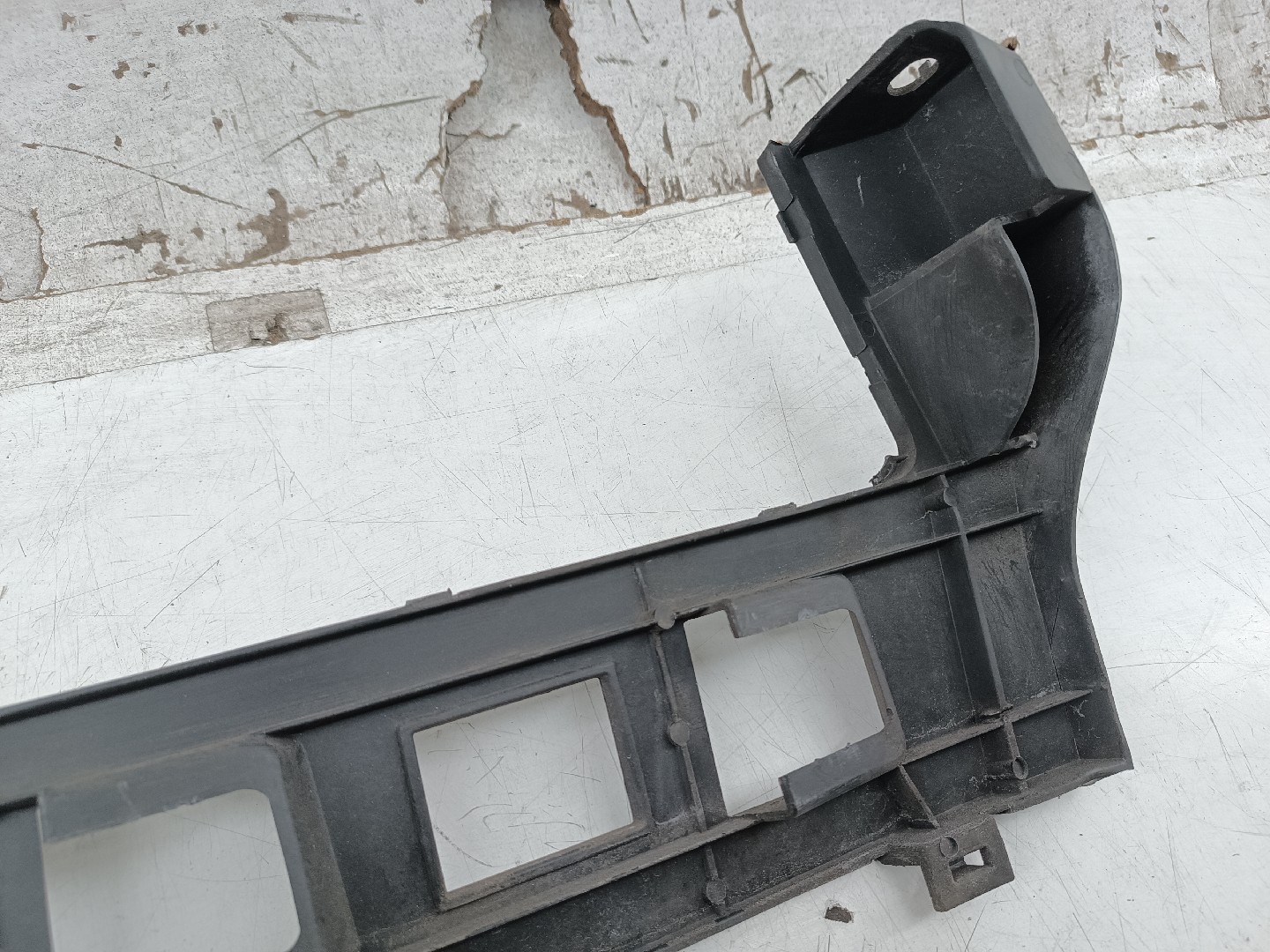 Suporte de montagem de para-choques VOLKSWAGEN PASSAT (3C2) | 05 - 10 Imagem-1