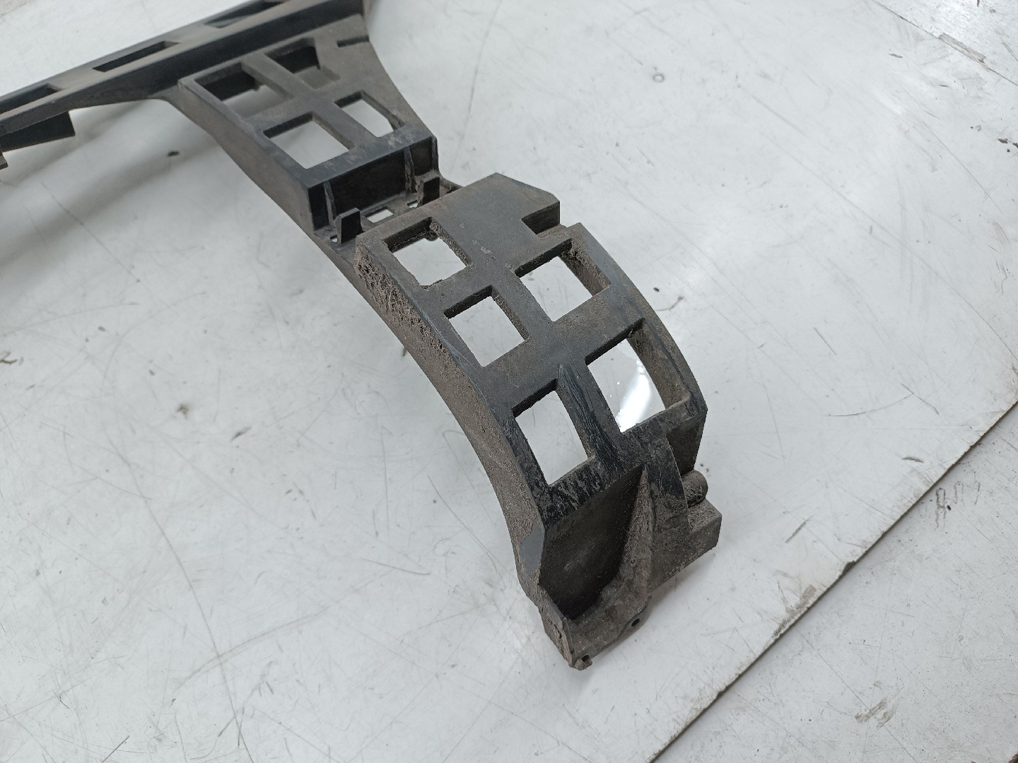 Suporte de montagem de para-choques VOLKSWAGEN PASSAT (3C2) | 05 - 10 Imagem-7