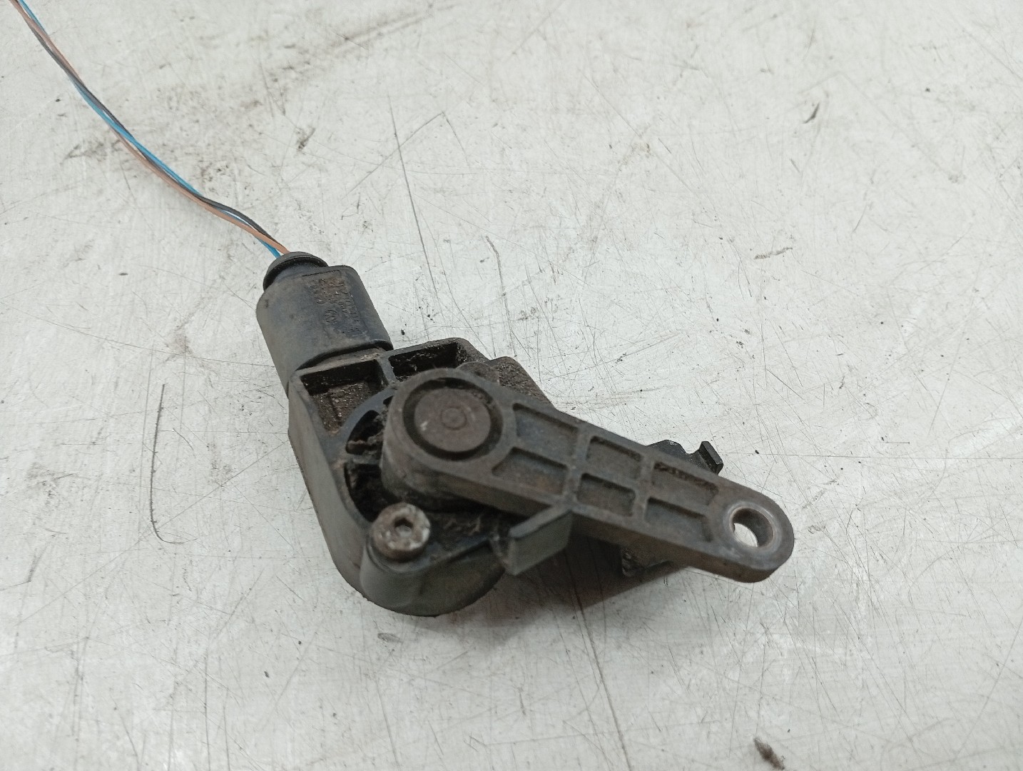 Sensor de nível de altura VOLKSWAGEN PASSAT (3C2) | 05 - 10 Imagem-2