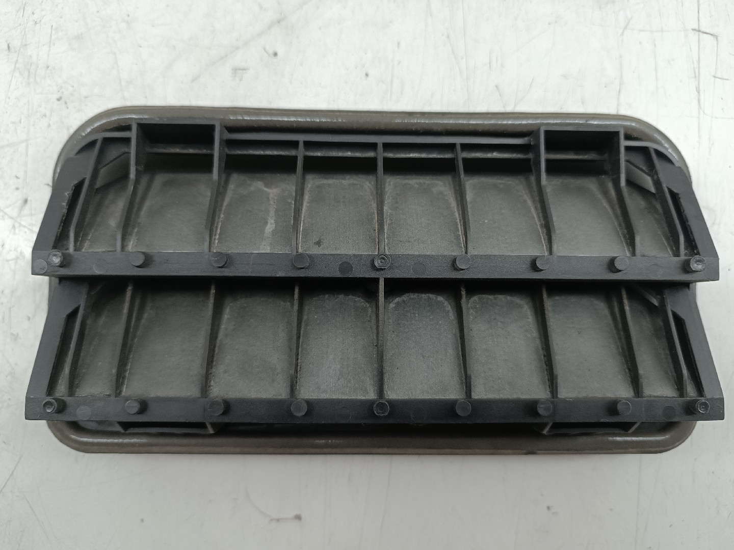 Painel de Ventilação da Carroceria VOLKSWAGEN PASSAT (3C2) | 05 - 10 Imagem-1